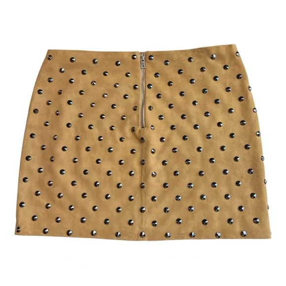 NEW Alice + Olivia Elana Studded Suede Mini Skirt Tan (Worn On TV) Size 6